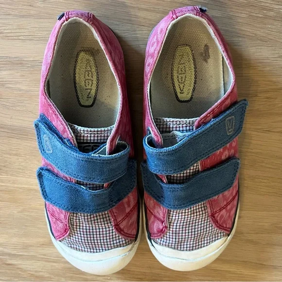 Keen size 2 Coronado w/ velcro straps pink leopard patten plaid, canvas sneakers - Picture 6 of 10